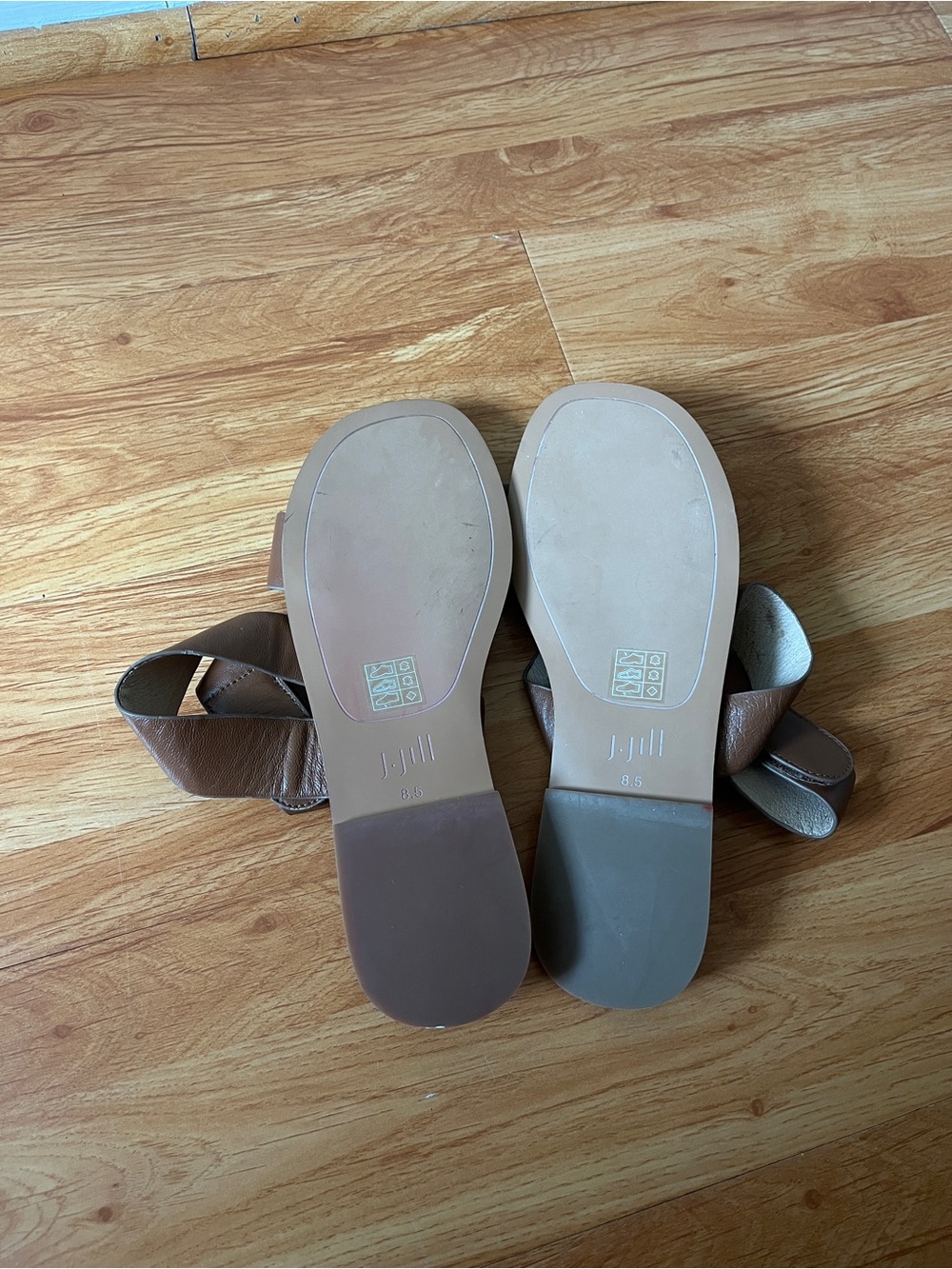 Women's Brown Leather Strappy Flat Sandals - Picture 6 of 7